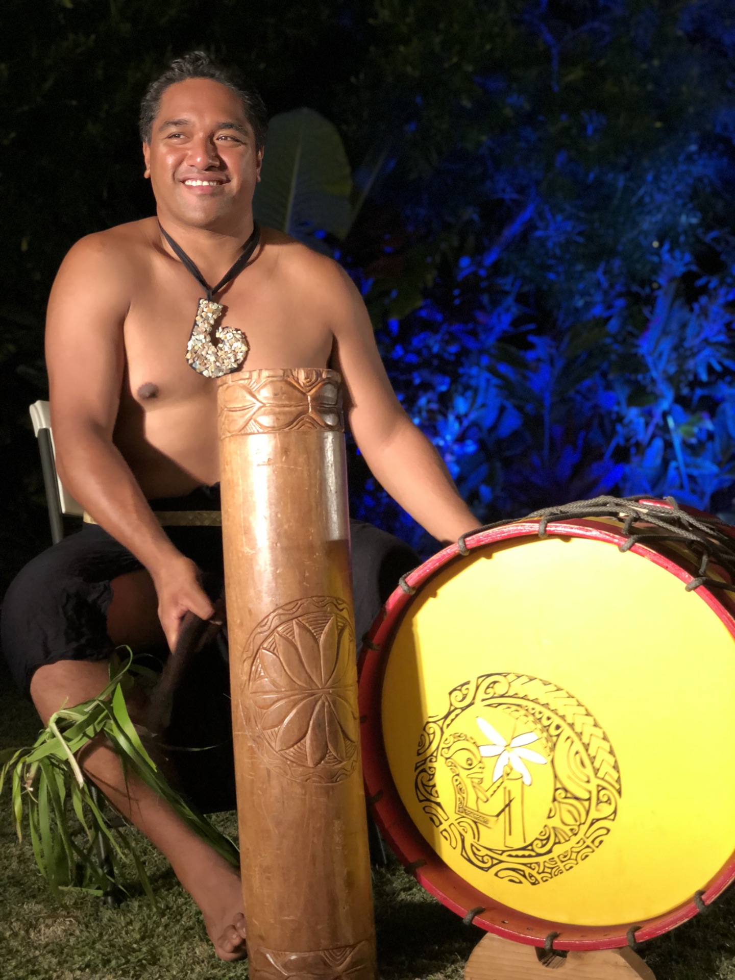 Hula soloist